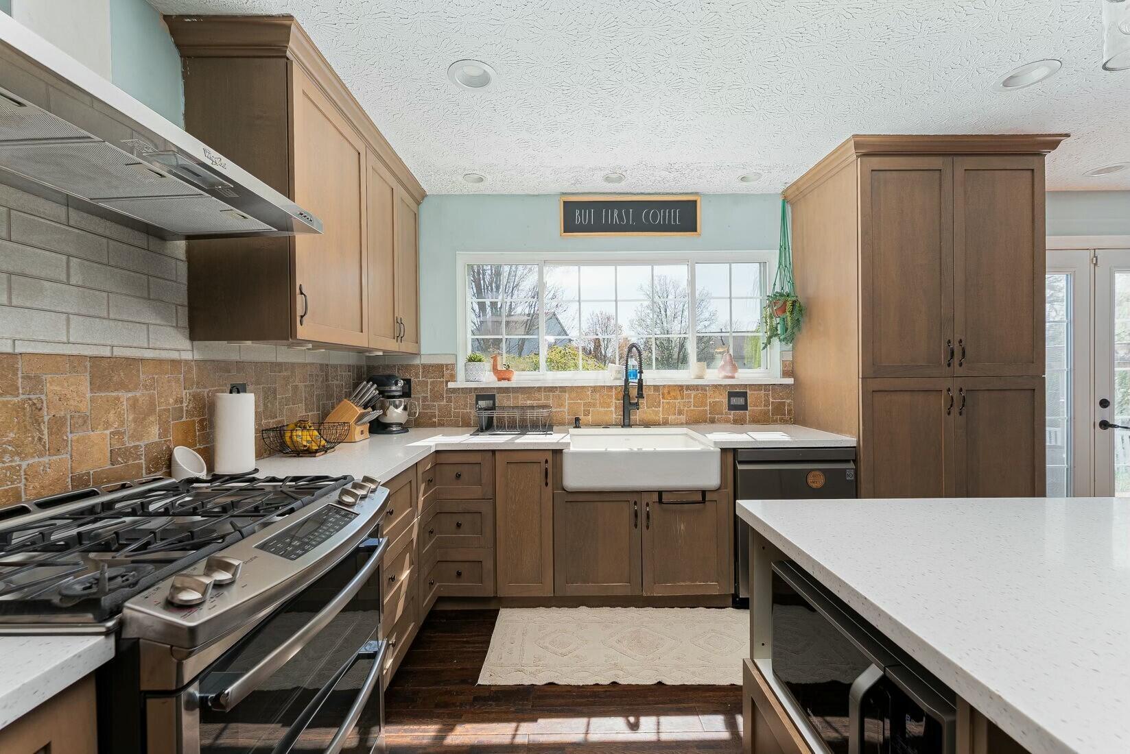 1063 Hartford Lane, London, Ohio image 16