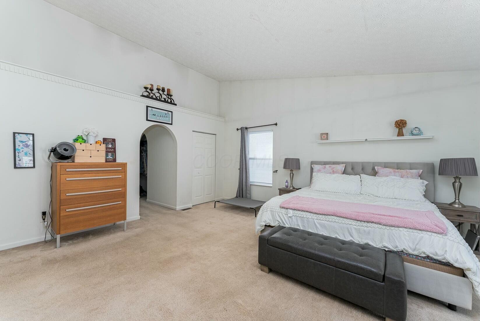 1063 Hartford Lane, London, Ohio image 33