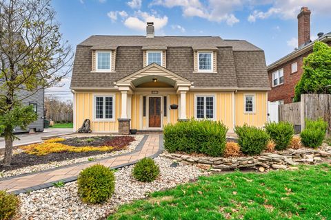 Photo of 652 Eastmoor Boulevard, Columbus, OH 43209 (MLS # 226013995)