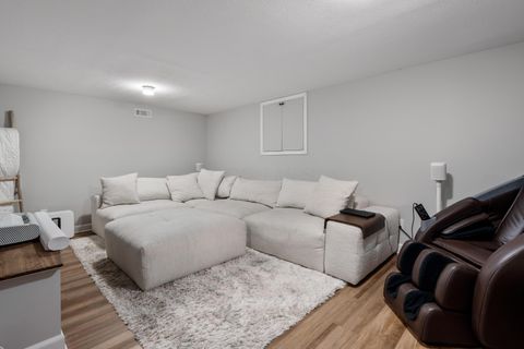Tiny photo for 652 Eastmoor Boulevard, Columbus, OH 43209 (MLS # 226013995)