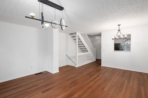 Tiny photo for 4049 Parkcove Drive 19D #19D, Columbus, OH 43230 (MLS # 225045943)