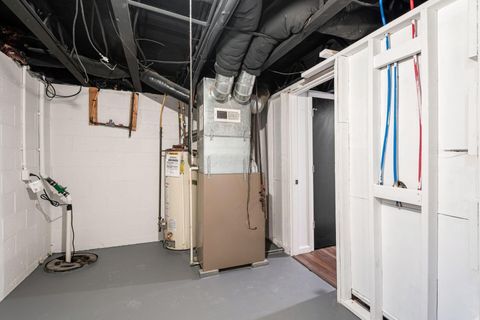 Tiny photo for 4049 Parkcove Drive 19D #19D, Columbus, OH 43230 (MLS # 225045943)