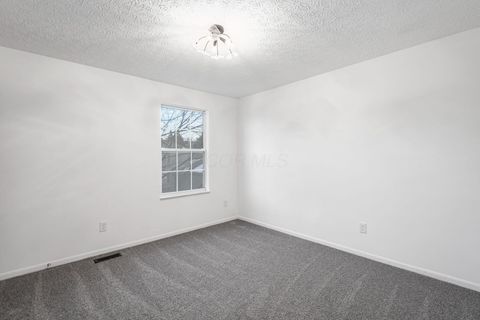 Tiny photo for 4049 Parkcove Drive 19D #19D, Columbus, OH 43230 (MLS # 225045943)