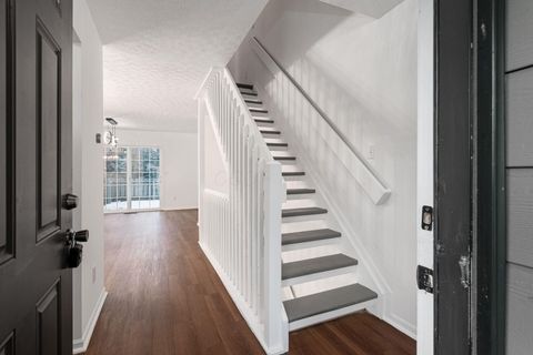 Tiny photo for 4049 Parkcove Drive 19D #19D, Columbus, OH 43230 (MLS # 225045943)