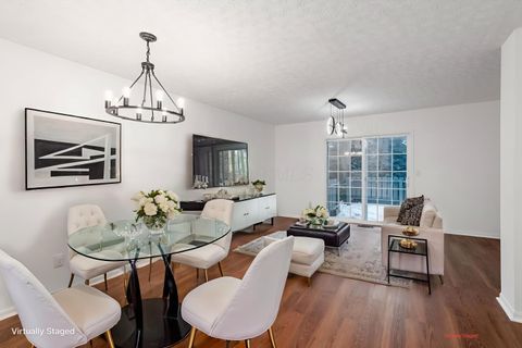 Tiny photo for 4049 Parkcove Drive 19D #19D, Columbus, OH 43230 (MLS # 225045943)