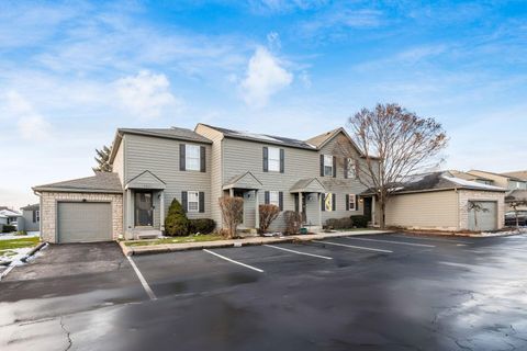 Photo of 4049 Parkcove Drive 19D #19D, Columbus, OH 43230 (MLS # 225045943)