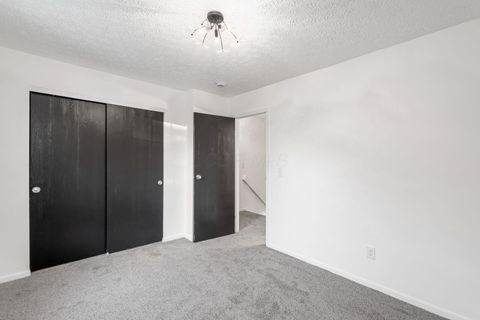 Tiny photo for 4049 Parkcove Drive 19D #19D, Columbus, OH 43230 (MLS # 225045943)