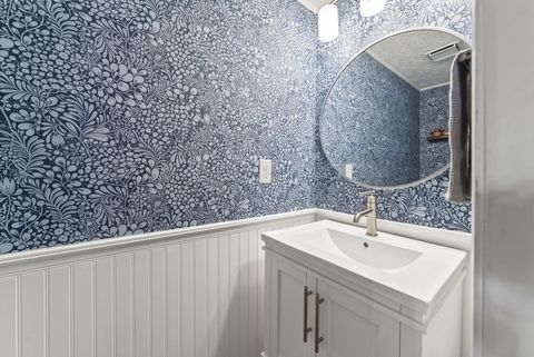 Tiny photo for 3688 Carnforth Drive, Columbus, OH 43221 (MLS # 226022489)