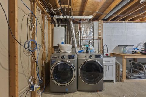 Tiny photo for 3688 Carnforth Drive, Columbus, OH 43221 (MLS # 226022489)