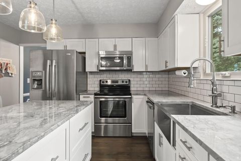 Tiny photo for 3688 Carnforth Drive, Columbus, OH 43221 (MLS # 226022489)