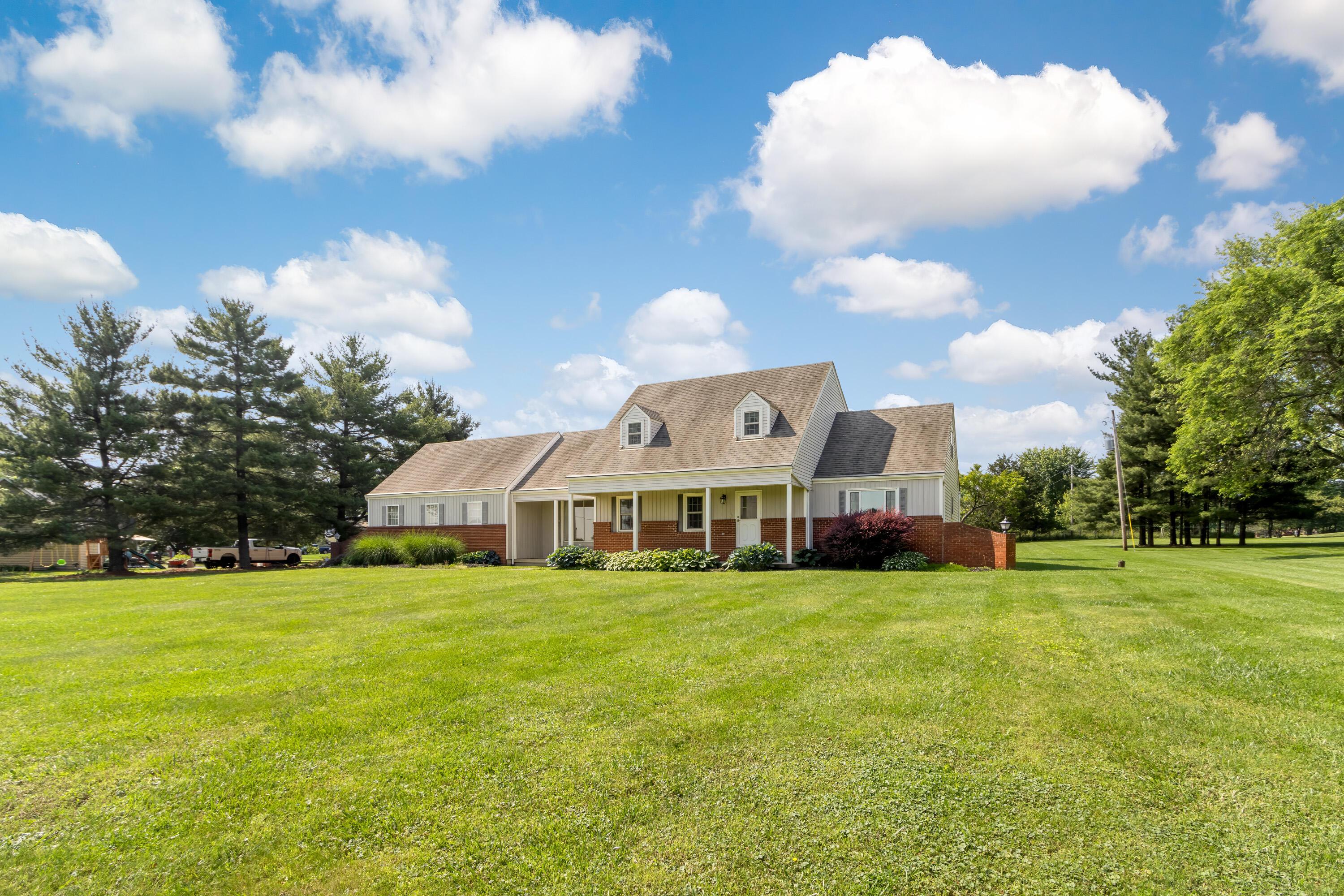 10041 Slough Road, Canal Winchester, Ohio image 3