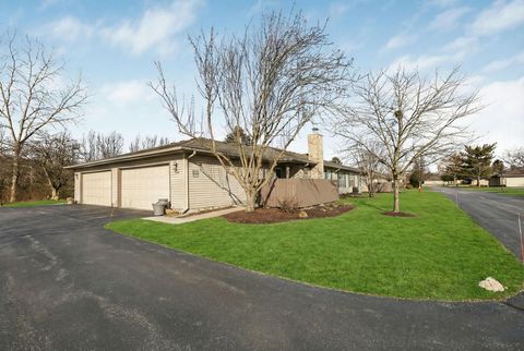 Photo of 2651 Brittany Oaks Boulevard, Hilliard, OH 43026 (MLS # 226002041)
