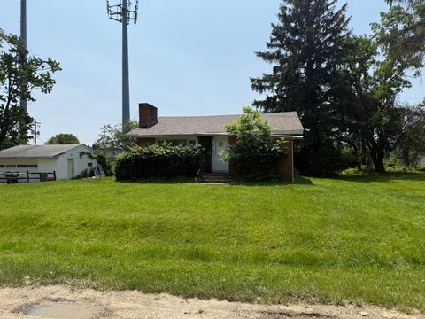 Photo of 2561 Adda Avenue, Columbus, OH 43231 (MLS # 225023334) Photo of 2561 Adda Avenue, Columbus, OH 43231 (MLS # 225023334)