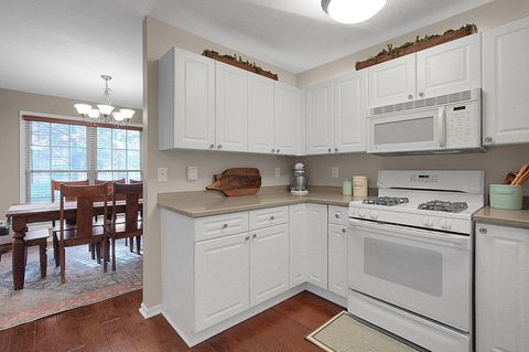 Tiny photo for 1126 Sanctuary Place 4 #4, Columbus, OH 43230 (MLS # 226000561)