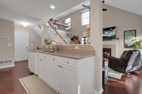 Tiny photo for 1126 Sanctuary Place 4 #4, Columbus, OH 43230 (MLS # 226000561)