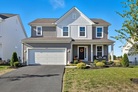 Photo of 426 Bethpage Boulevard, Commercial Point, OH 43116 (MLS # 225039287)