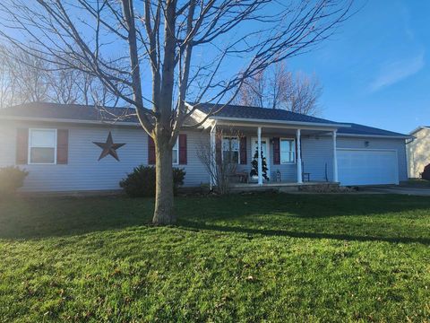 Photo of 713 Riverbirch Road, Washington Court House, OH 43160 (MLS # 226006732)