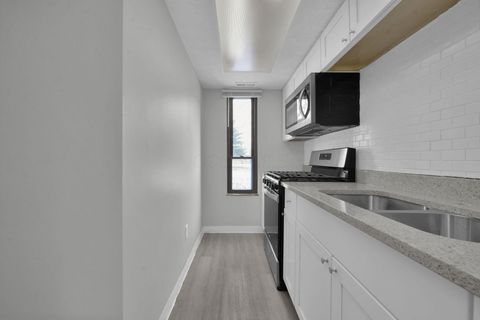 Tiny photo for 25 King Arthur Court, Westerville, OH 43081 (MLS # 226005490)