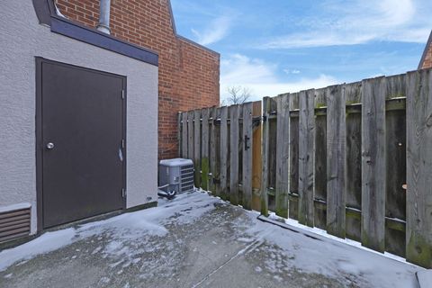 Tiny photo for 25 King Arthur Court, Westerville, OH 43081 (MLS # 226005490)