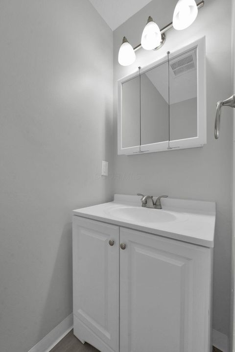 Tiny photo for 25 King Arthur Court, Westerville, OH 43081 (MLS # 226005490)