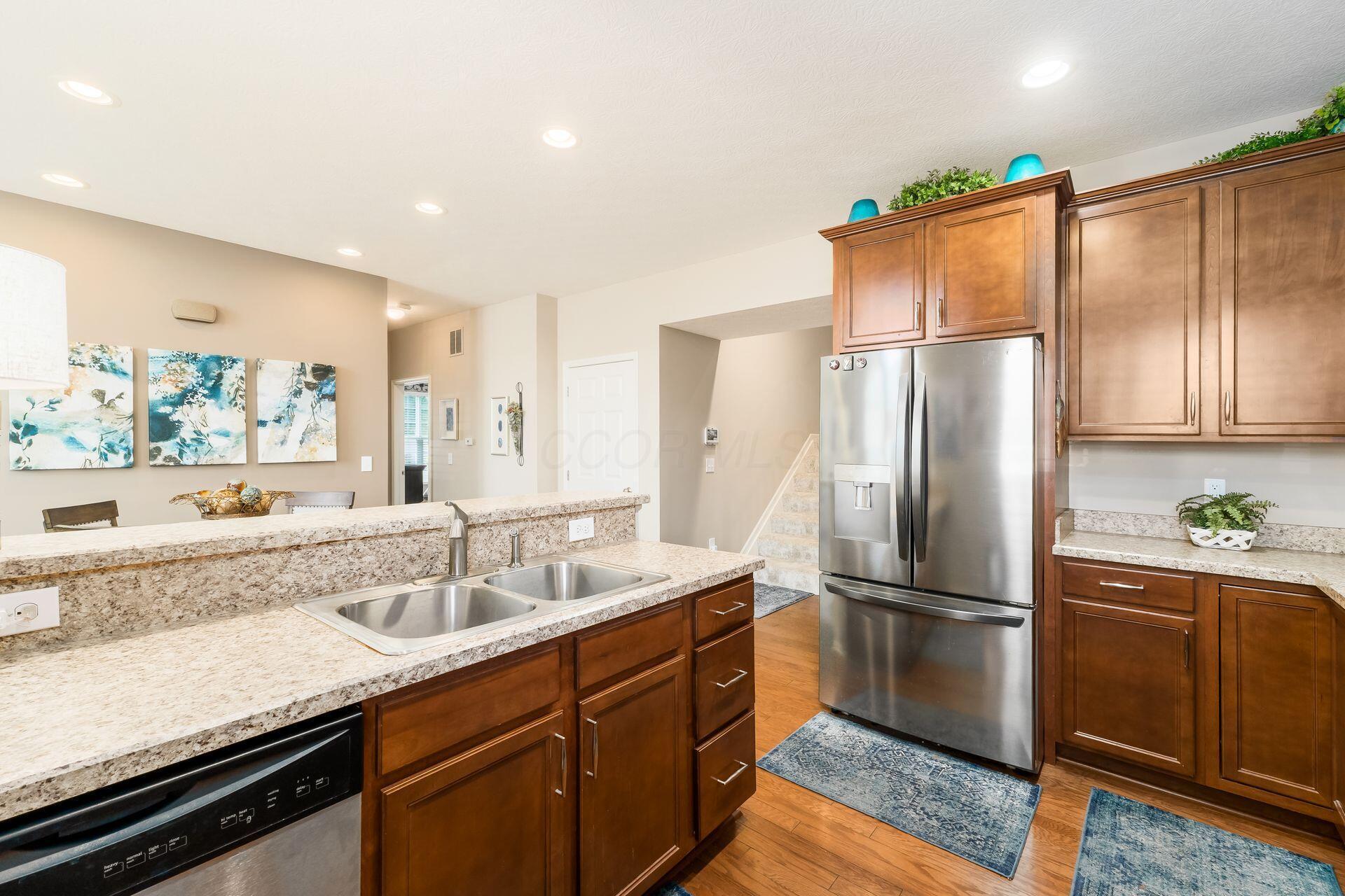 4250 Stream Bank Lane, Hilliard, Ohio image 17