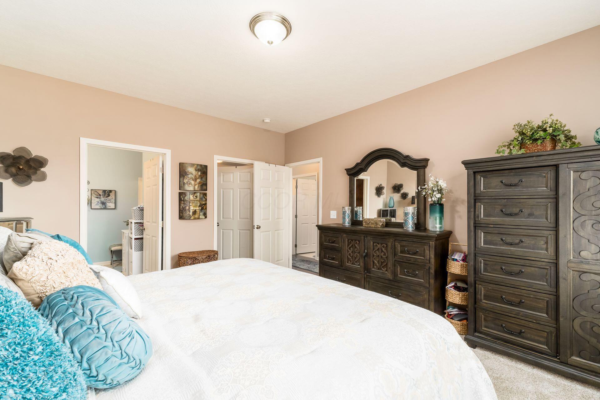 4250 Stream Bank Lane, Hilliard, Ohio image 22