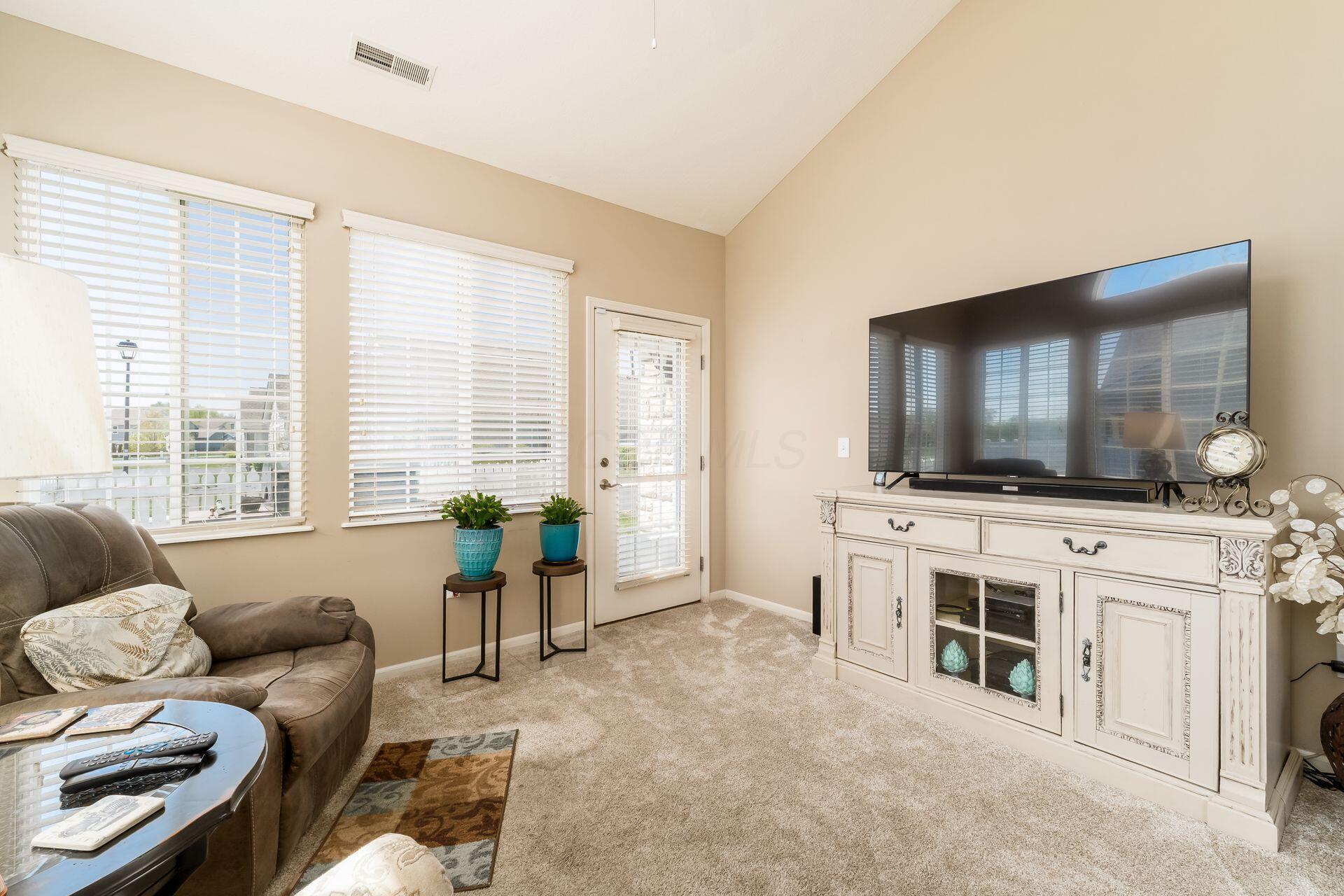 4250 Stream Bank Lane, Hilliard, Ohio image 10