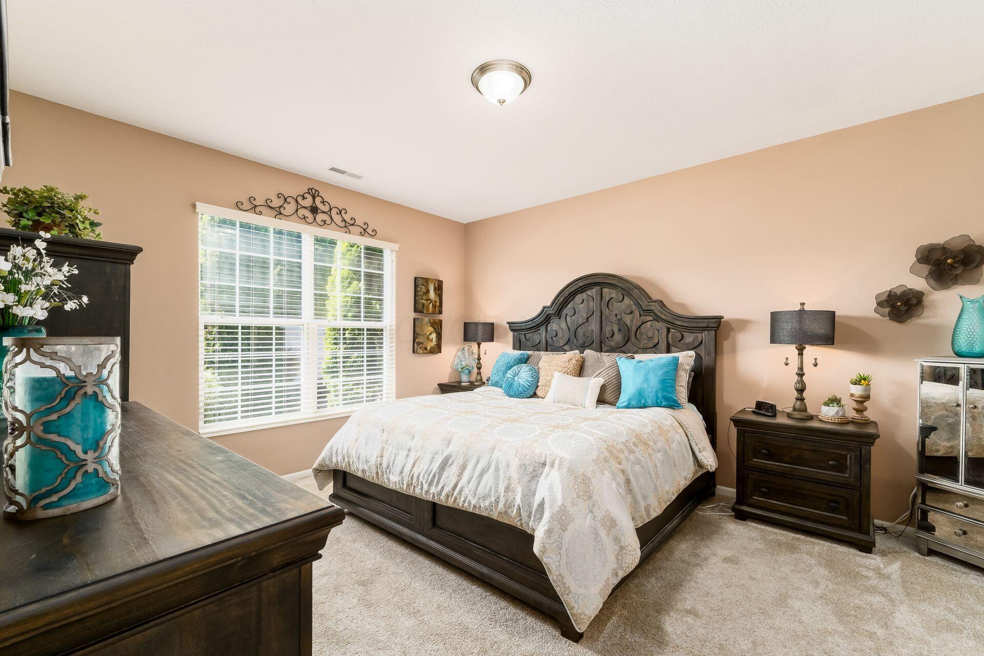 4250 Stream Bank Lane, Hilliard, Ohio image 21