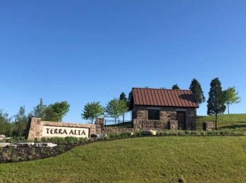 Photo of 252 Via Corso, Delaware, OH 43015 (MLS # 226010506)