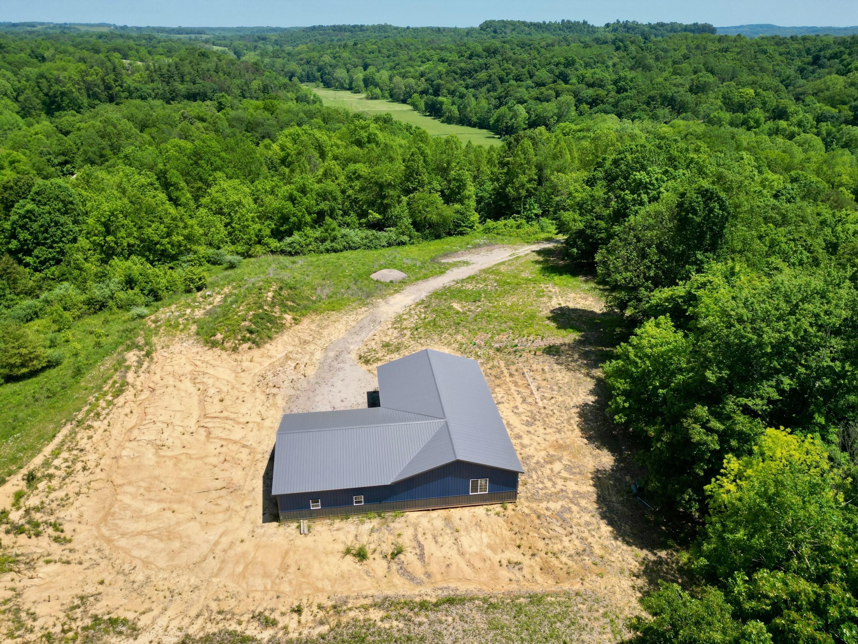 9811 Green Valley Road, Chandlersville, Ohio image 24