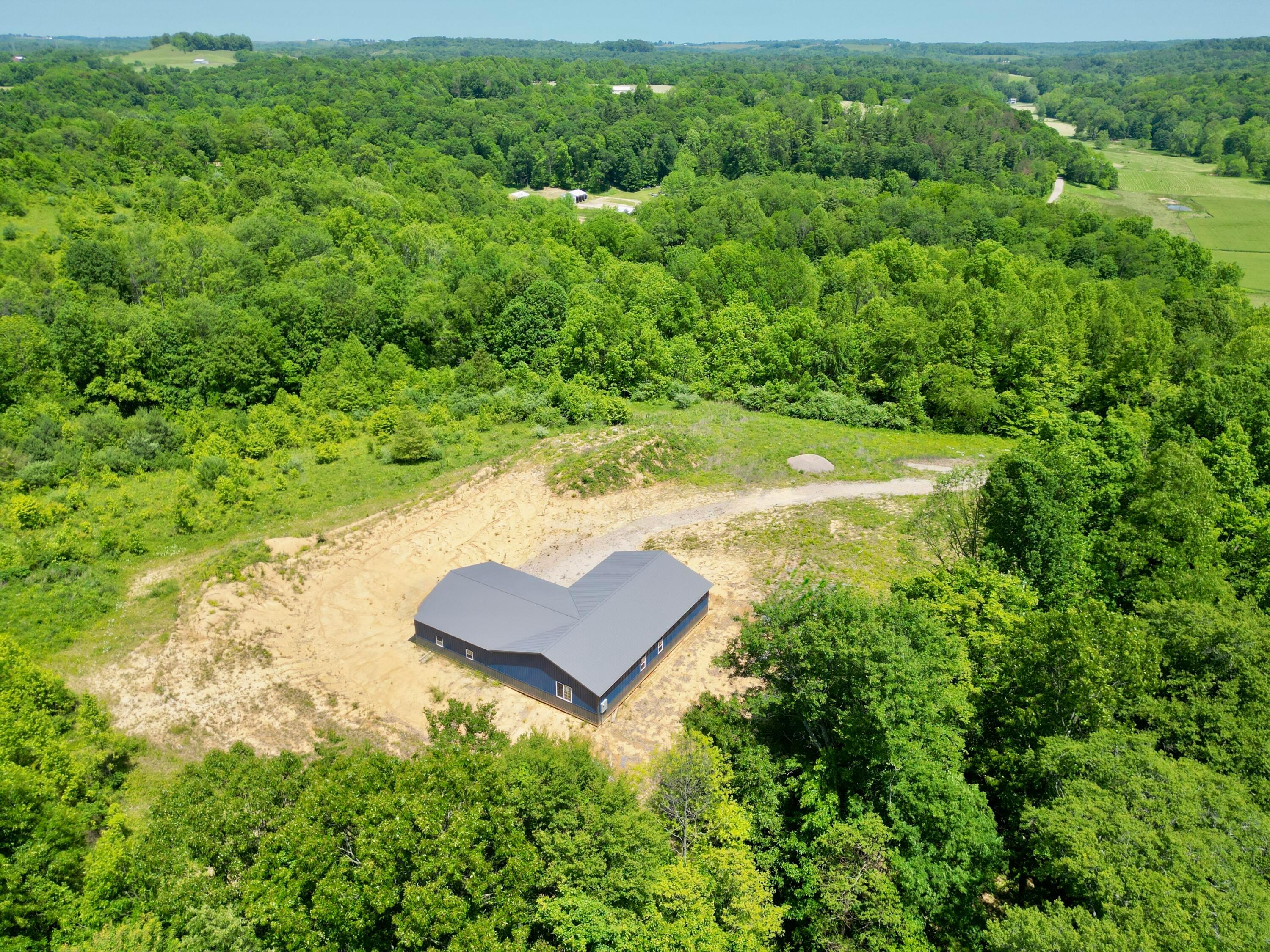 9811 Green Valley Road, Chandlersville, Ohio image 23