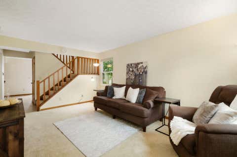 Condo For Sale - 8041 Lakeloop Drive<br/> Westerville, OH 43081