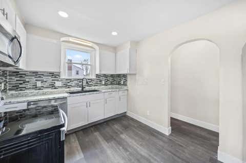 Tiny photo for 1676 E Lakeview Avenue, Columbus, OH 43224 (MLS # 226028916)