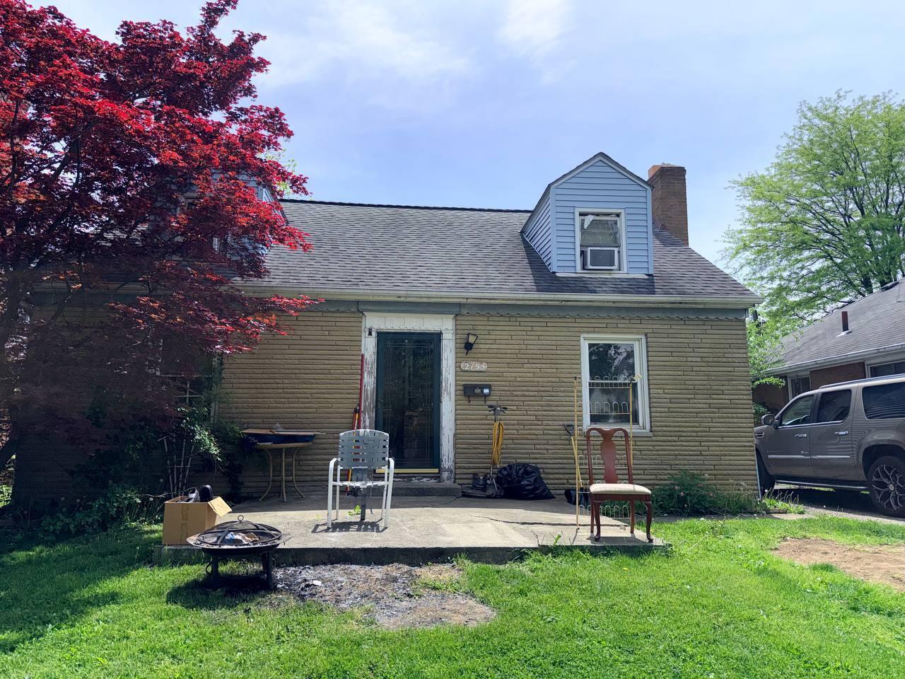 2755 Vanderberg Avenue