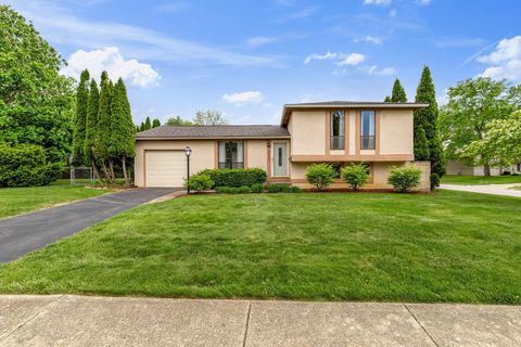 Photo of 3435 Fox Run Road, Westerville, OH 43081 (MLS # 226015502)