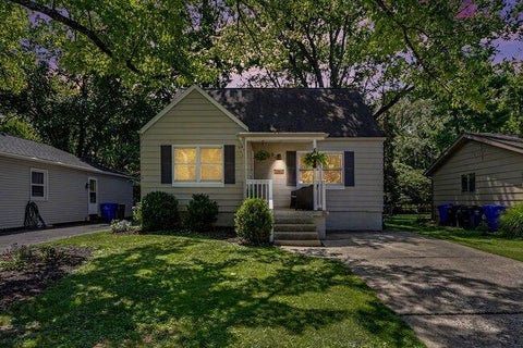 Photo of 349 W Kanawha Avenue, Columbus, OH 43214 (MLS # 226029515)