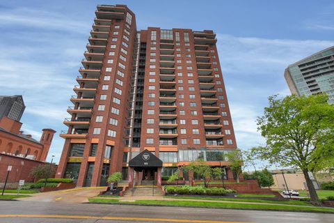 Photo of 155 W Main Street 1405 #1405, Columbus, OH 43215 (MLS # 226013935)