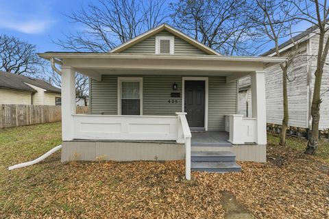 Photo of 425 S Glenwood Avenue, Columbus, OH 43223 (MLS # 226001204)