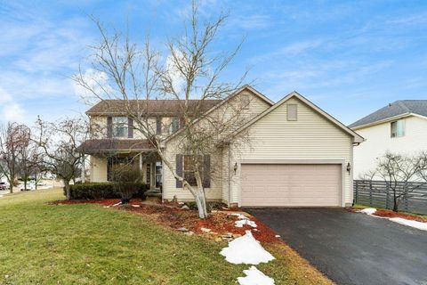 Photo of 912 Mahle Drive, Reynoldsburg, OH 43068 (MLS # 226004682)