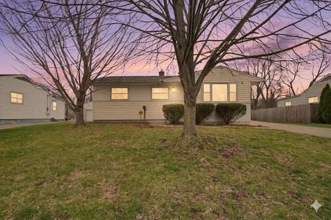 Photo of 5294 Eisenhower Road, Columbus, OH 43229 (MLS # 226009371)