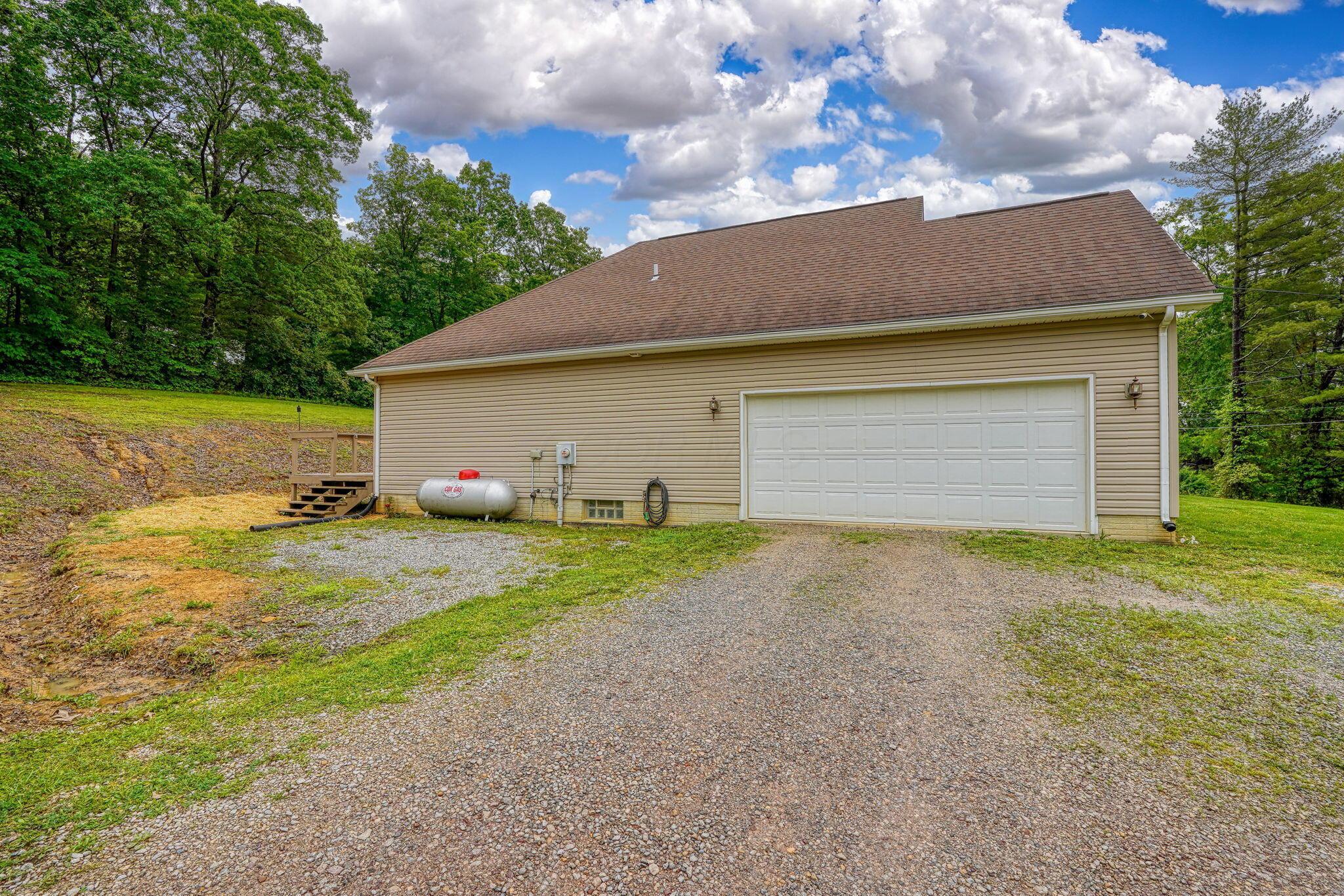9805 Beaver Pike, Jackson, Ohio image 10
