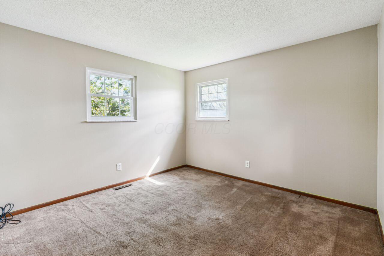 71 Lancaster Drive, Heath, Ohio image 14