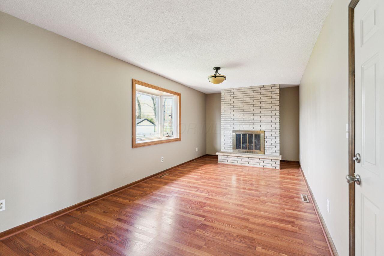 71 Lancaster Drive, Heath, Ohio image 8