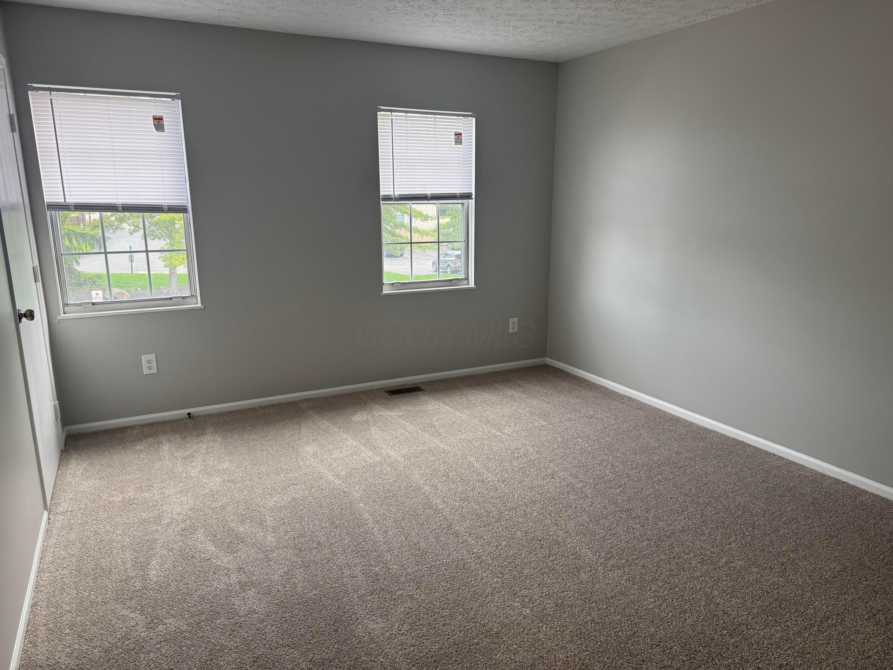 5076 Dalmeny Court, Columbus, Ohio image 9