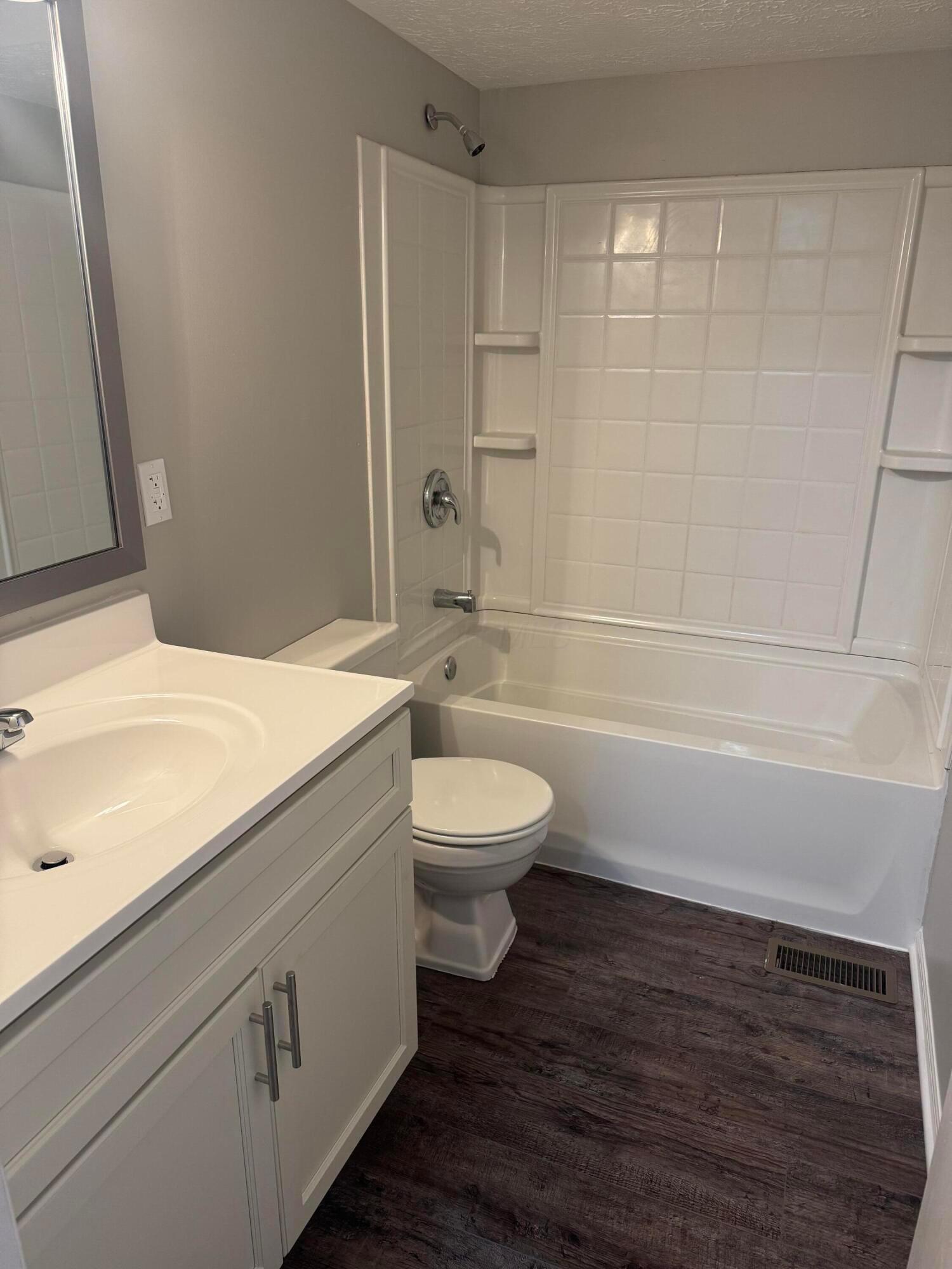5076 Dalmeny Court, Columbus, Ohio image 11