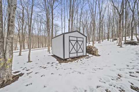 Tiny photo for 736 Easterday Road, Chillicothe, OH 45601 (MLS # 226004369)