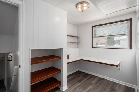 Tiny photo for 6198 Parkdale Drive, Columbus, OH 43229 (MLS # 226003523)