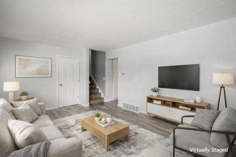 Tiny photo for 6198 Parkdale Drive, Columbus, OH 43229 (MLS # 226003523)