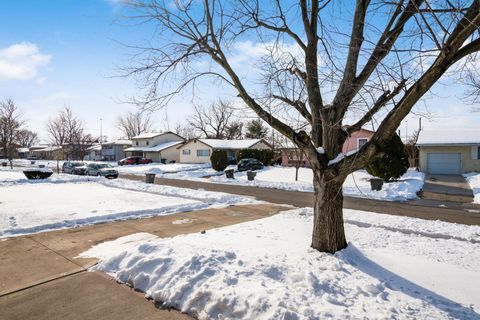 Tiny photo for 6198 Parkdale Drive, Columbus, OH 43229 (MLS # 226003523)