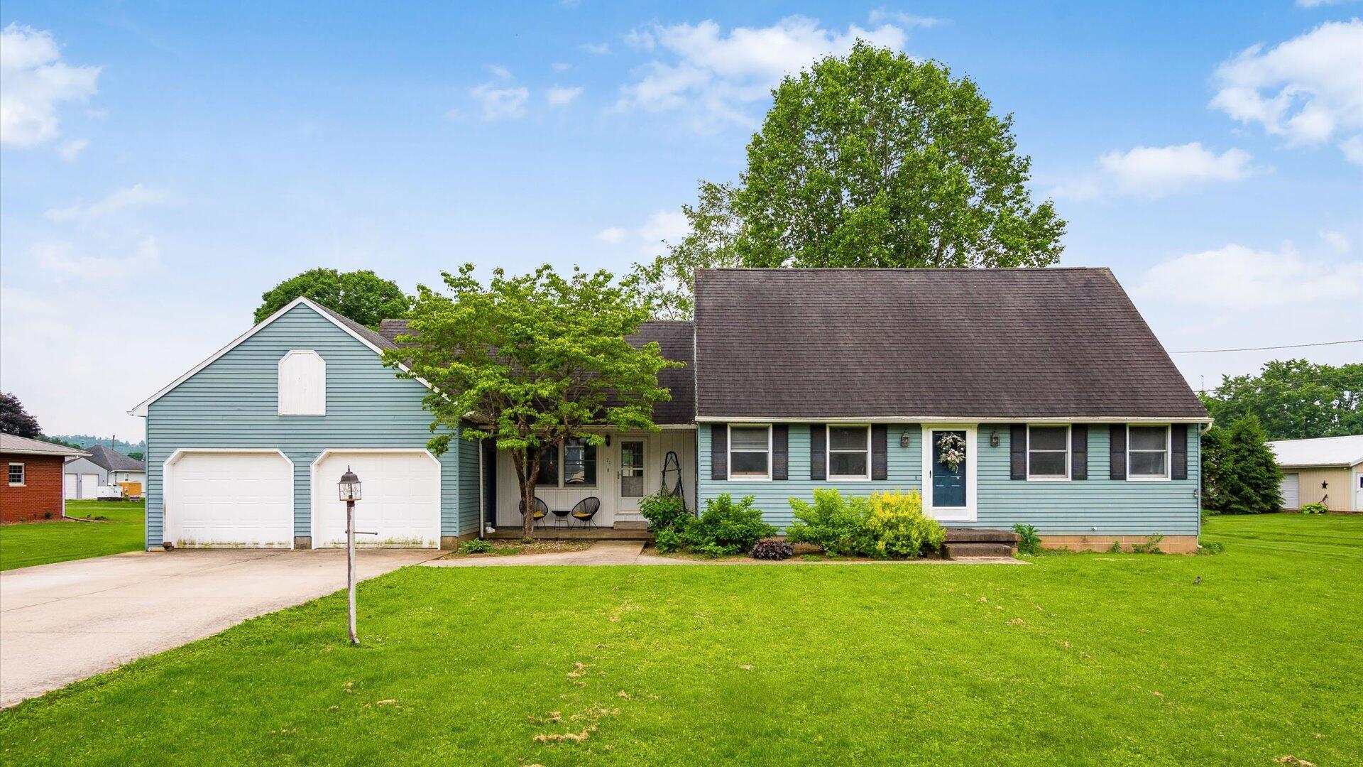71 W 5th Street, Frazeysburg, Ohio image 1